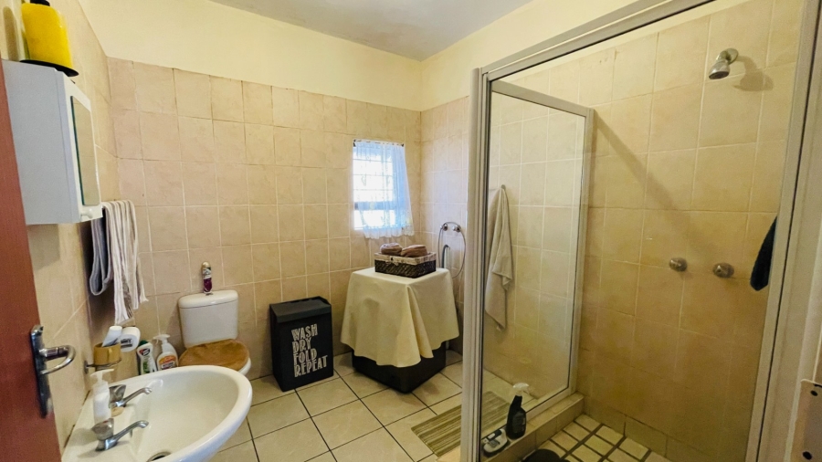 1 Bedroom Property for Sale in Dassie Rand North West
